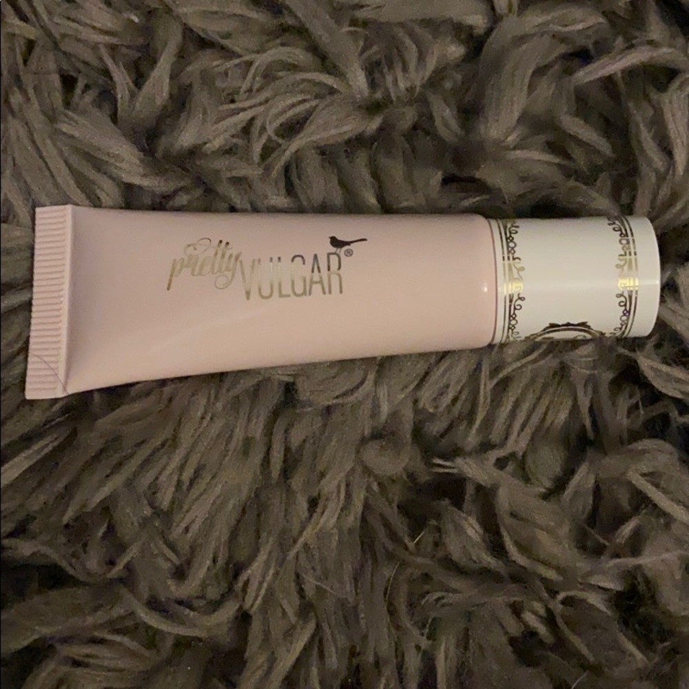 New pretty vulgar eyeshadow primer